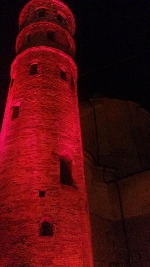 Appartamento Antiche Mura, Асти Экстерьер фото
